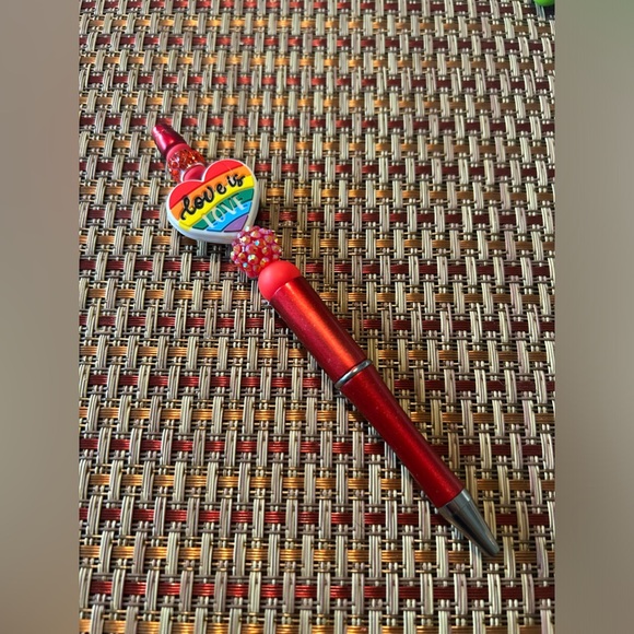 Handmade Love is Love pen - Picture 5 of 5